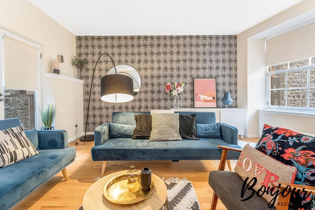 Spacious 2Br-1Ba - Grassmarket - Free Parking By Bonjour Residences เอดินบะระ ภายนอก รูปภาพ