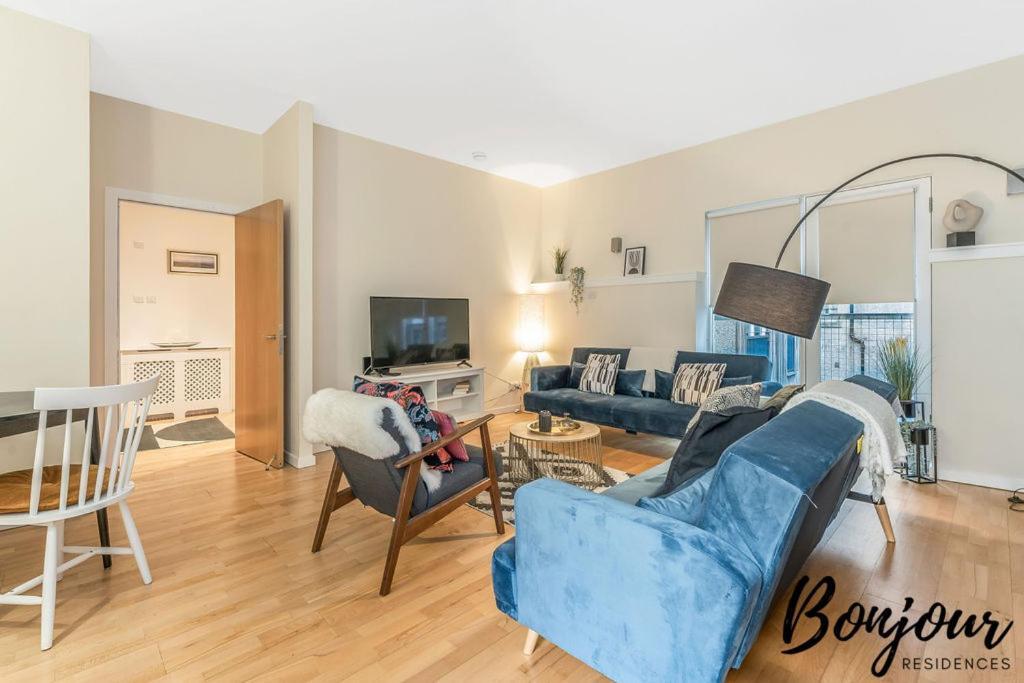 Spacious 2Br-1Ba - Grassmarket - Free Parking By Bonjour Residences เอดินบะระ ภายนอก รูปภาพ