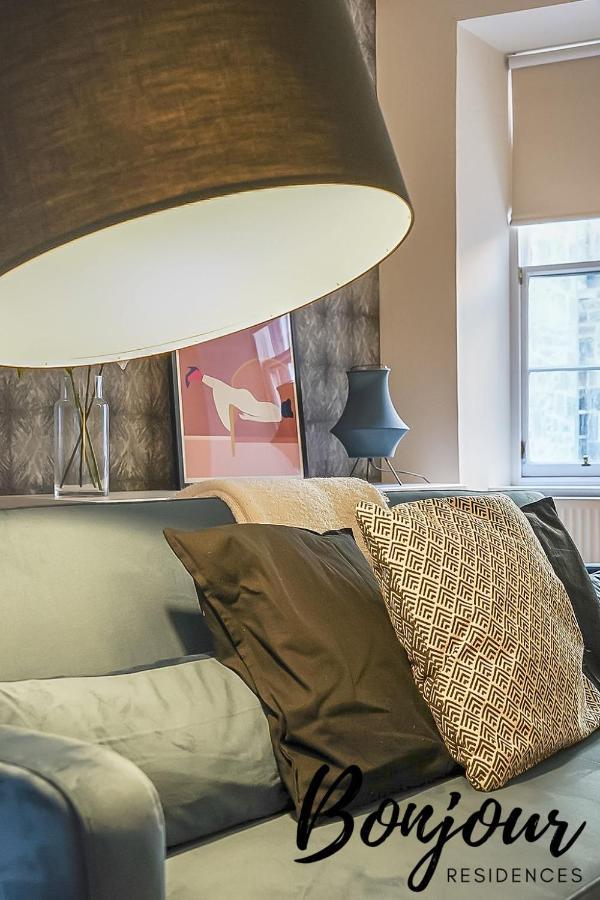 Spacious 2Br-1Ba - Grassmarket - Free Parking By Bonjour Residences เอดินบะระ ภายนอก รูปภาพ