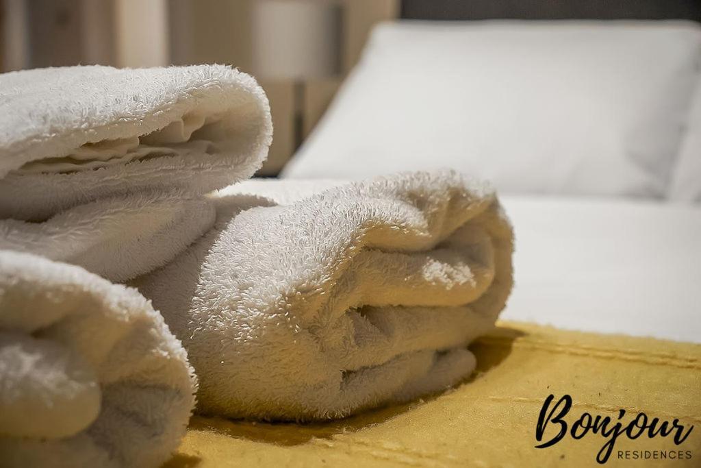 Spacious 2Br-1Ba - Grassmarket - Free Parking By Bonjour Residences เอดินบะระ ภายนอก รูปภาพ