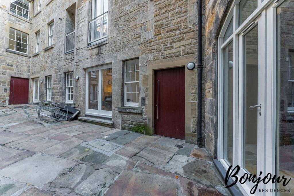 Spacious 2Br-1Ba - Grassmarket - Free Parking By Bonjour Residences เอดินบะระ ภายนอก รูปภาพ